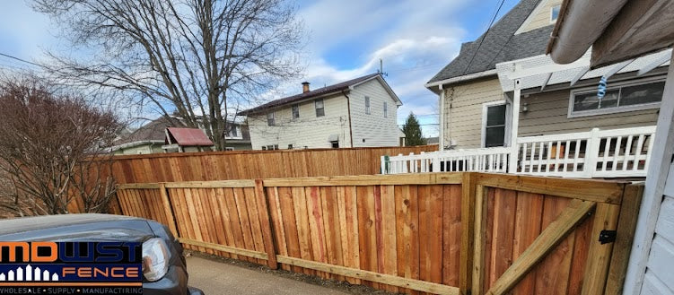 Pre-stained 1x6x6' Dog Ear CedarGlow Picket